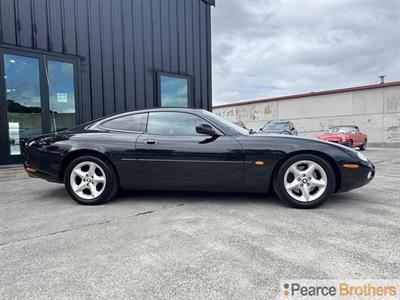 2001 Jaguar XK8 - Thumbnail