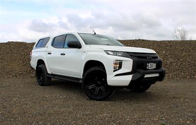 2019 Mitsubishi Triton - Thumbnail