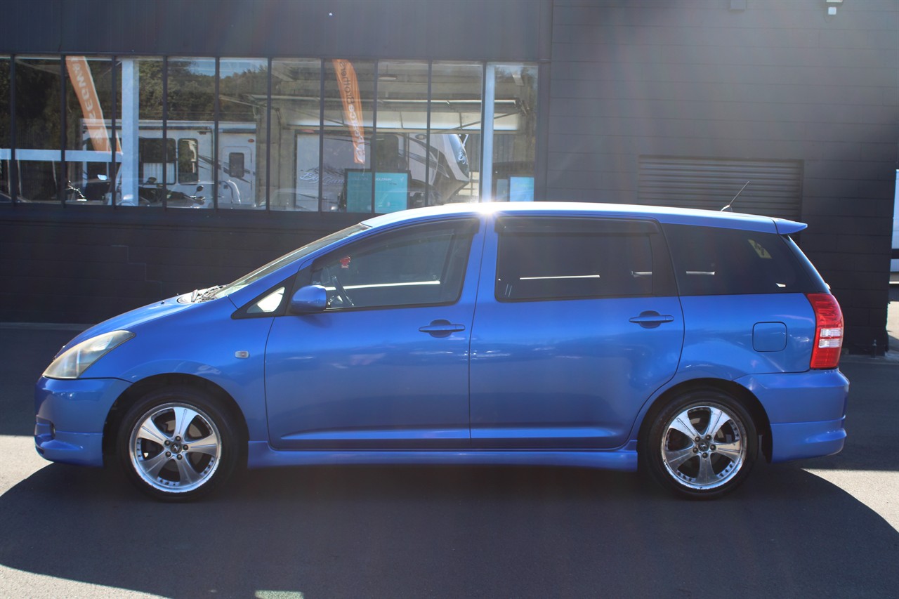 2004 Toyota Wish