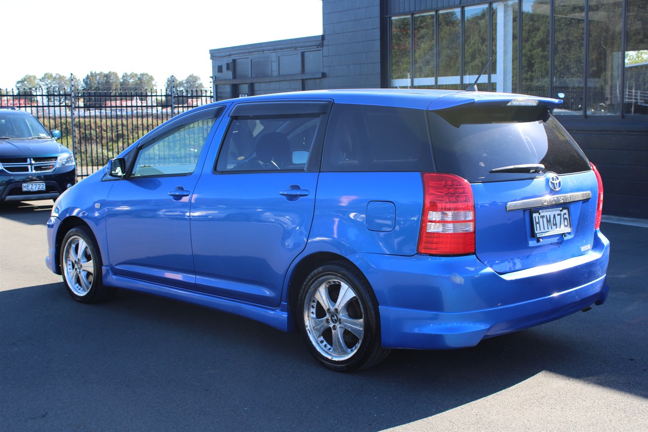 2004 Toyota Wish