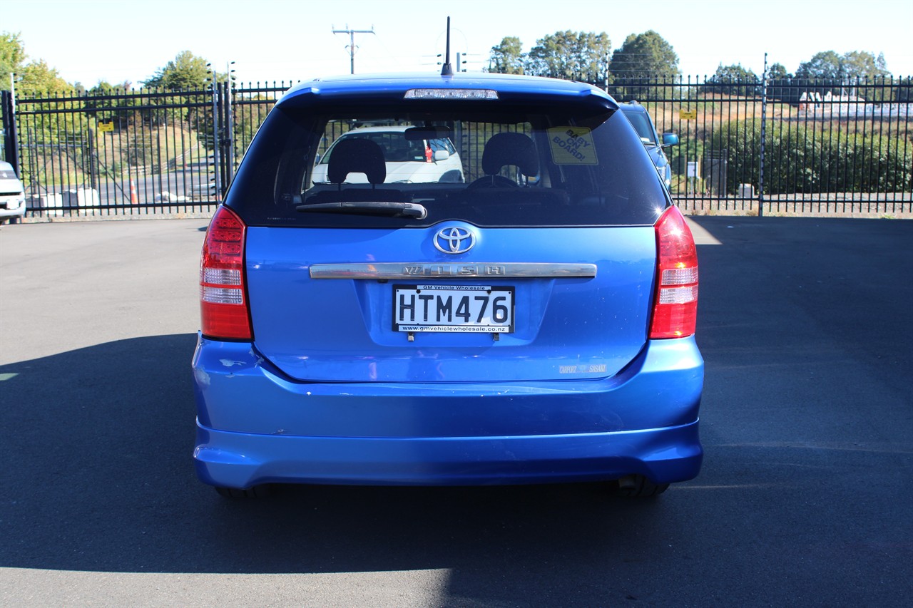 2004 Toyota Wish