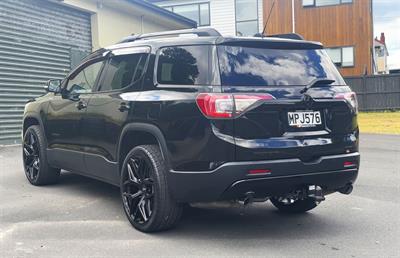 2019 Holden Acadia - Thumbnail