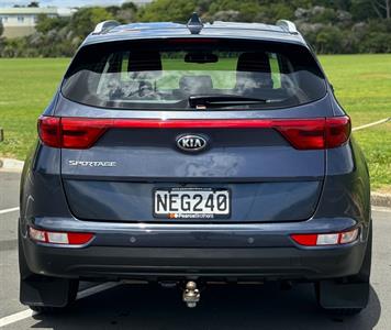 2018 Kia SPORTAGE - Thumbnail