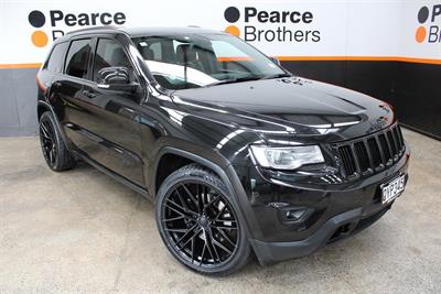 2017 Jeep Grand Cherokee - Thumbnail