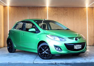 2013 Mazda 2 - Thumbnail