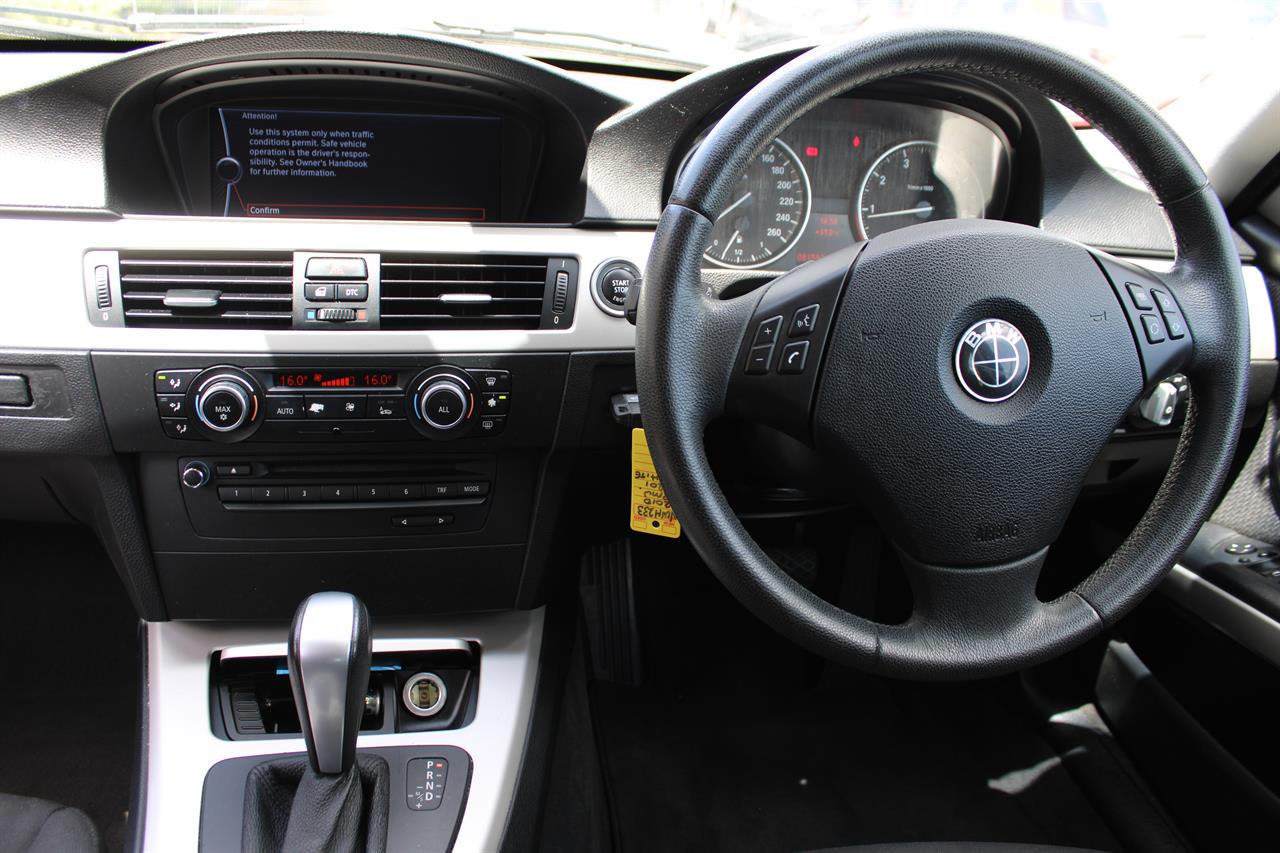 2010 BMW 320I