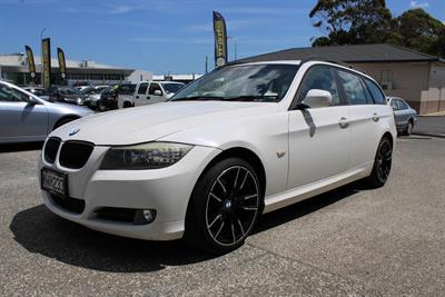 2010 BMW 320I - Thumbnail