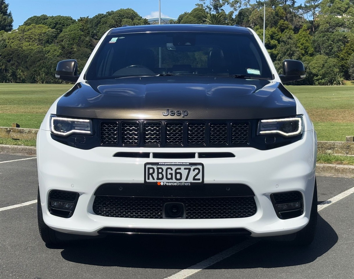 2019 Jeep GRAND CHEROKEE