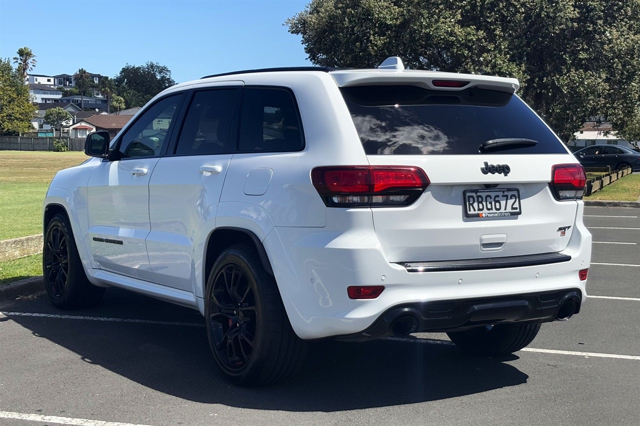 2019 Jeep GRAND CHEROKEE