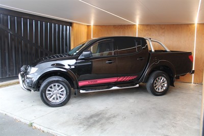 2013 Mitsubishi Triton - Thumbnail