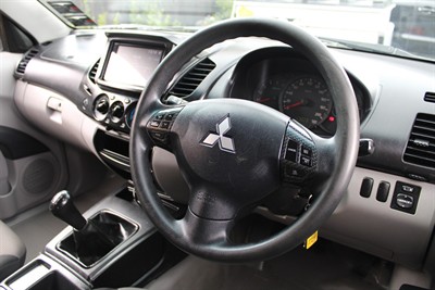 2013 Mitsubishi Triton - Thumbnail