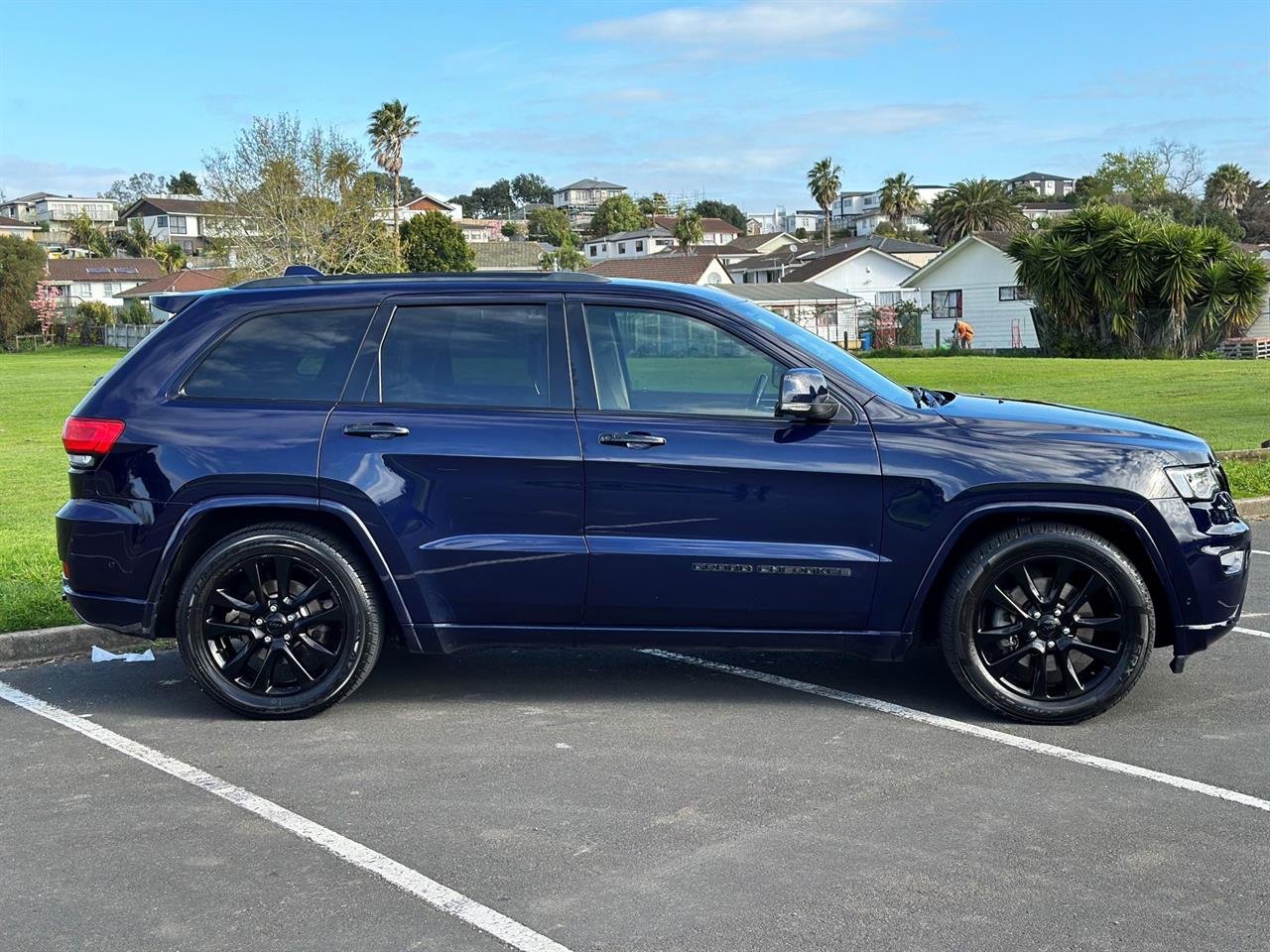 2018 Jeep GRAND CHEROKEE