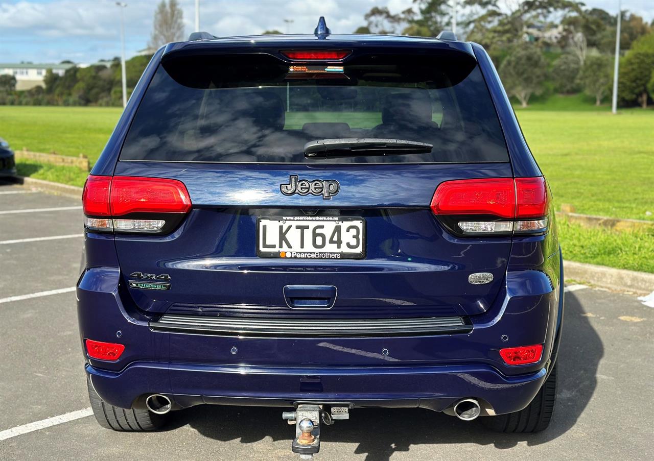 2018 Jeep GRAND CHEROKEE