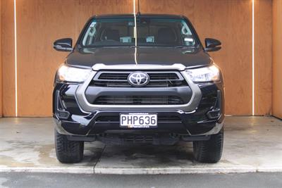 2022 Toyota Hilux - Thumbnail