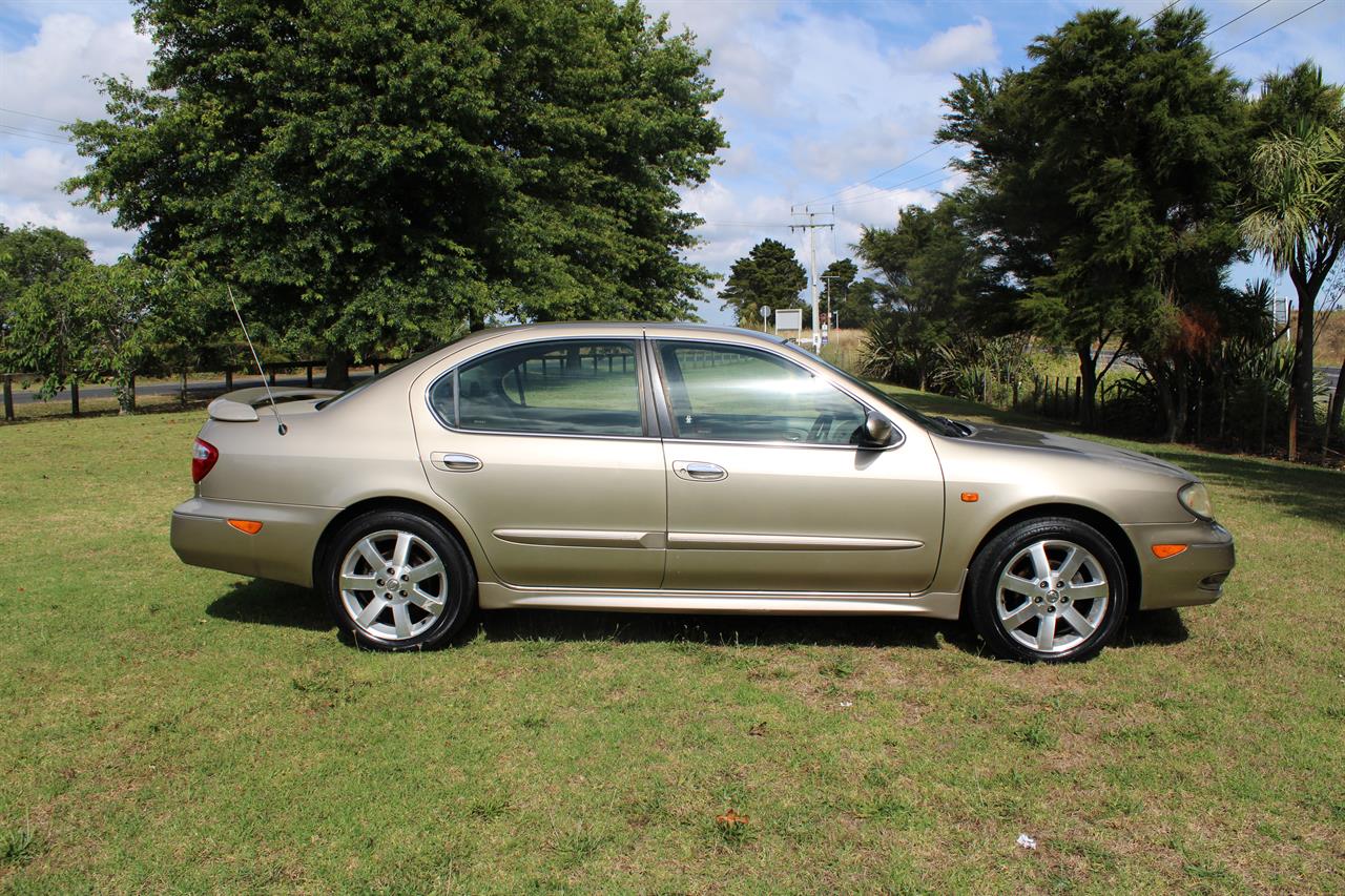 2003 Nissan Maxima