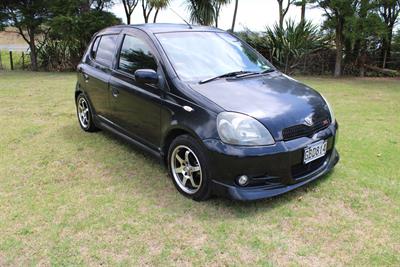 2002 Toyota Vitz - Thumbnail