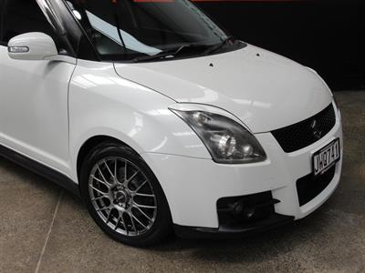 2008 Suzuki Swift - Thumbnail