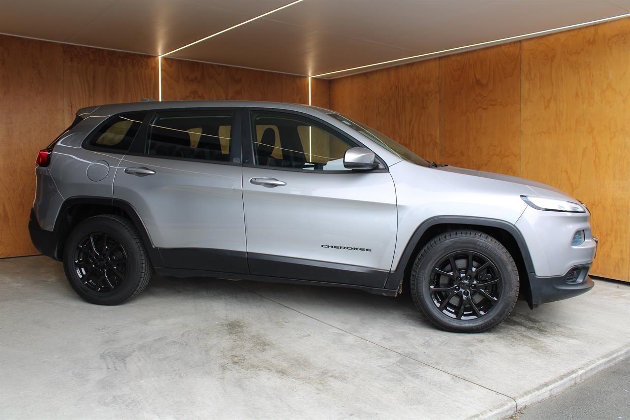 2016 Jeep CHEROKEE