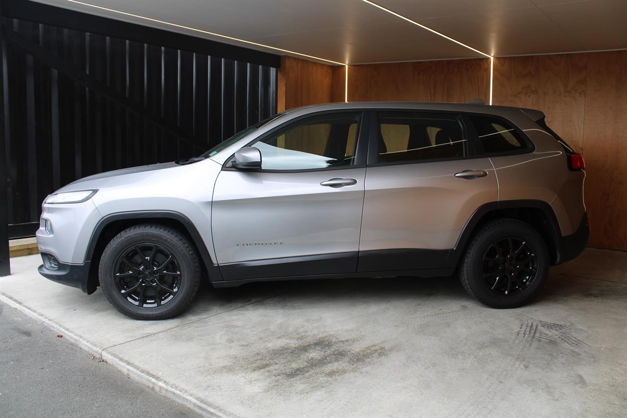 2016 Jeep CHEROKEE