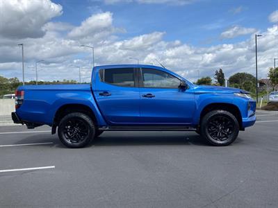 2021 Mitsubishi Triton - Thumbnail