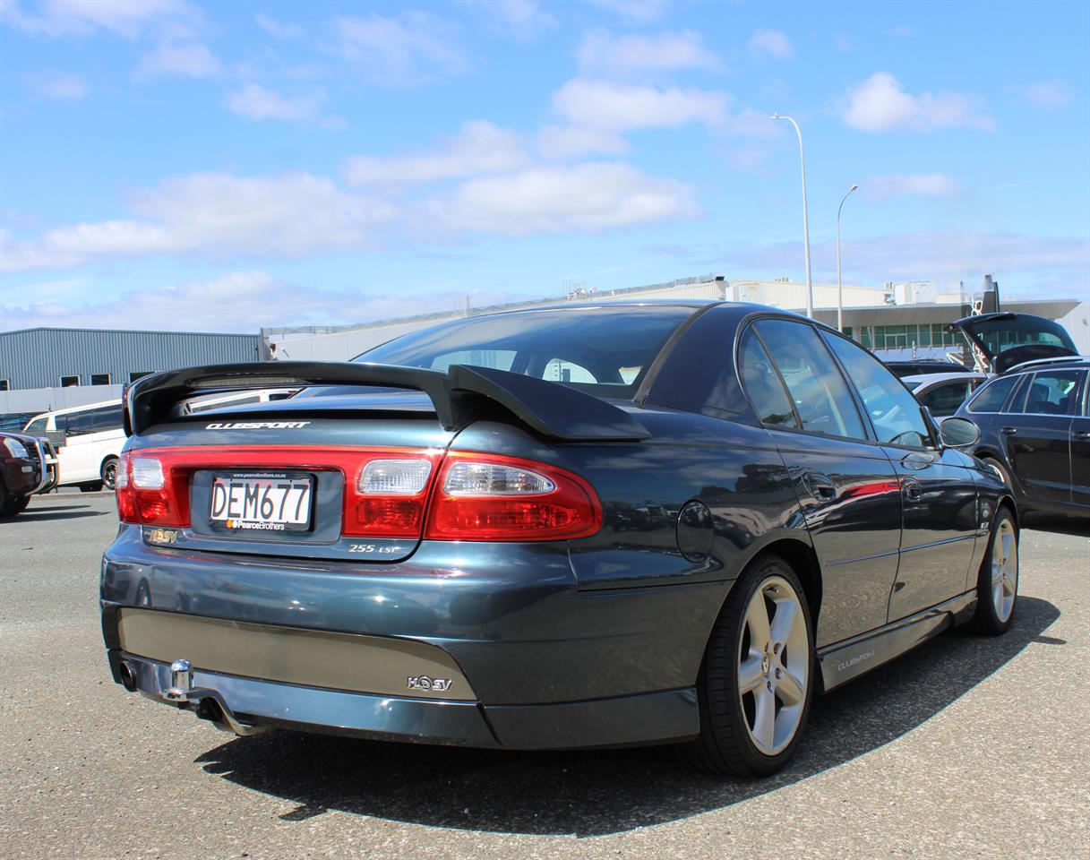 2001 Holden COMMODORE