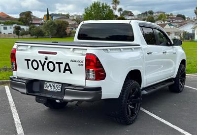 2017 Toyota Hilux - Thumbnail