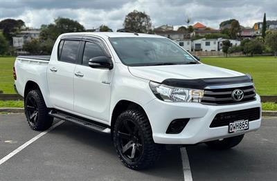 2017 Toyota Hilux - Thumbnail