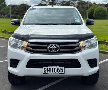 2017 Toyota Hilux - Thumbnail