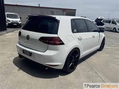 2014 Volkswagen Golf - Thumbnail