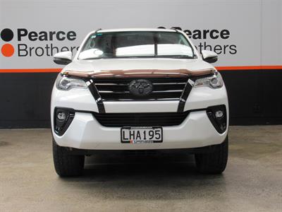 2018 Toyota Fortuner - Thumbnail