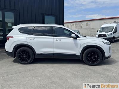 2018 Hyundai SANTA FE - Thumbnail