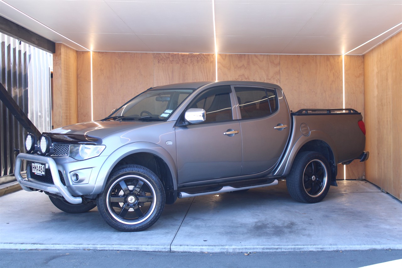 2014 Mitsubishi Triton