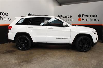 2015 Jeep Grand Cherokee - Thumbnail