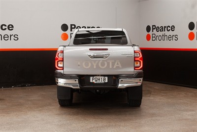 2022 Toyota Hilux - Thumbnail