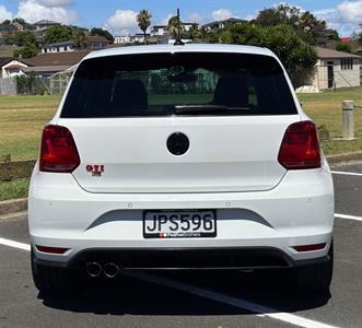 2016 Volkswagen Polo - Thumbnail