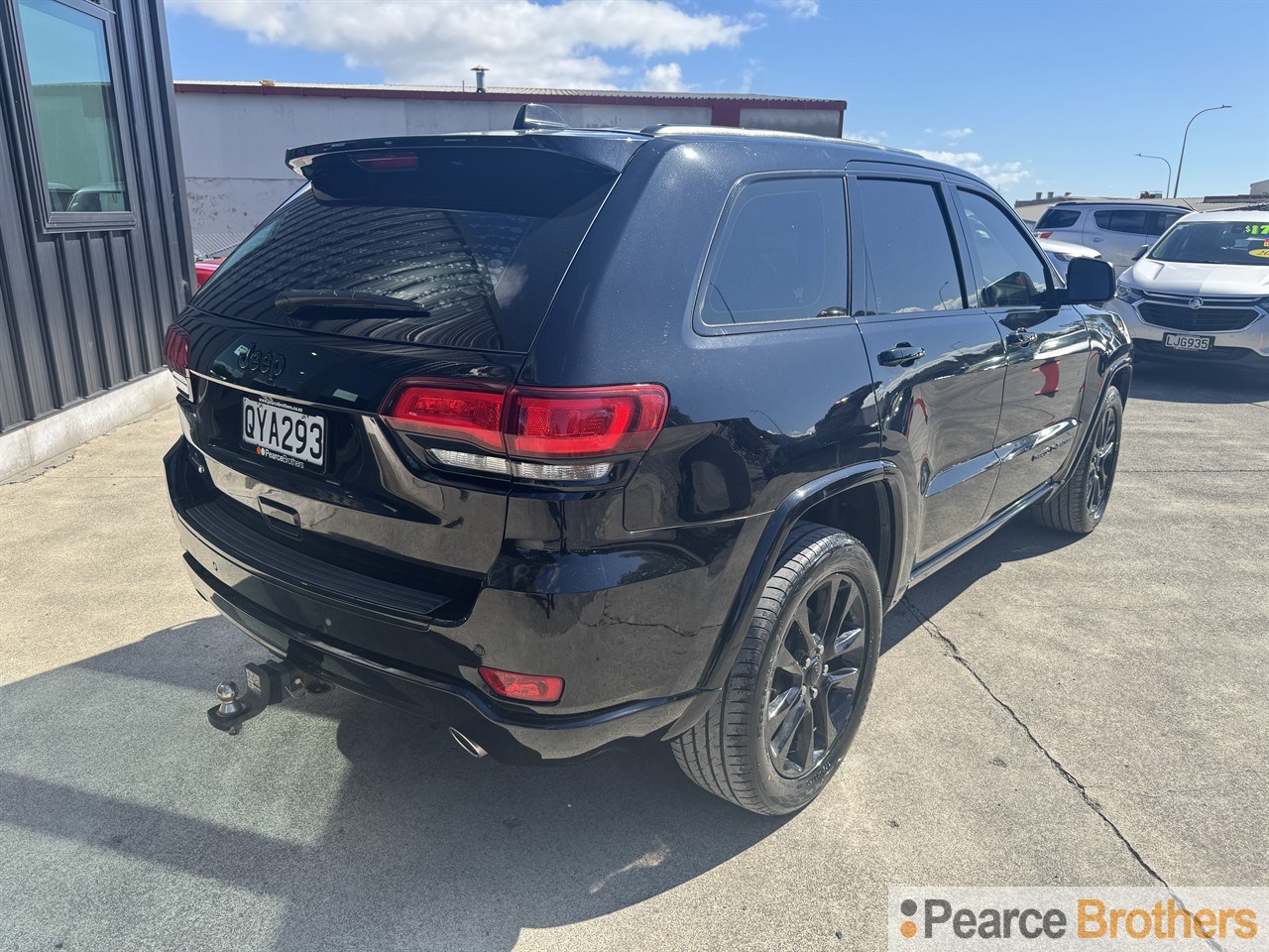 2017 Jeep GRAND CHEROKEE