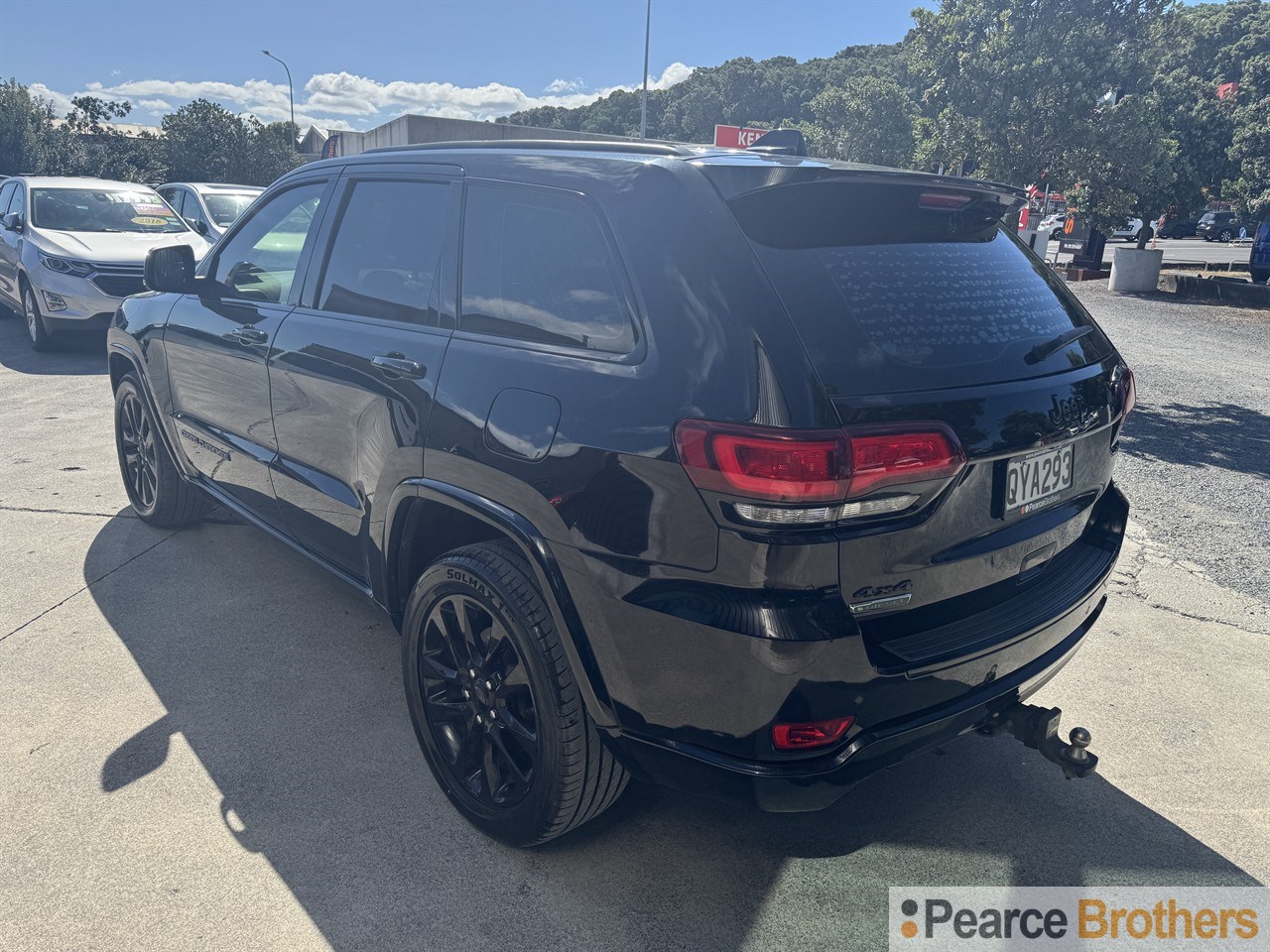 2017 Jeep GRAND CHEROKEE