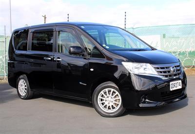 2013 Nissan Serena - Thumbnail