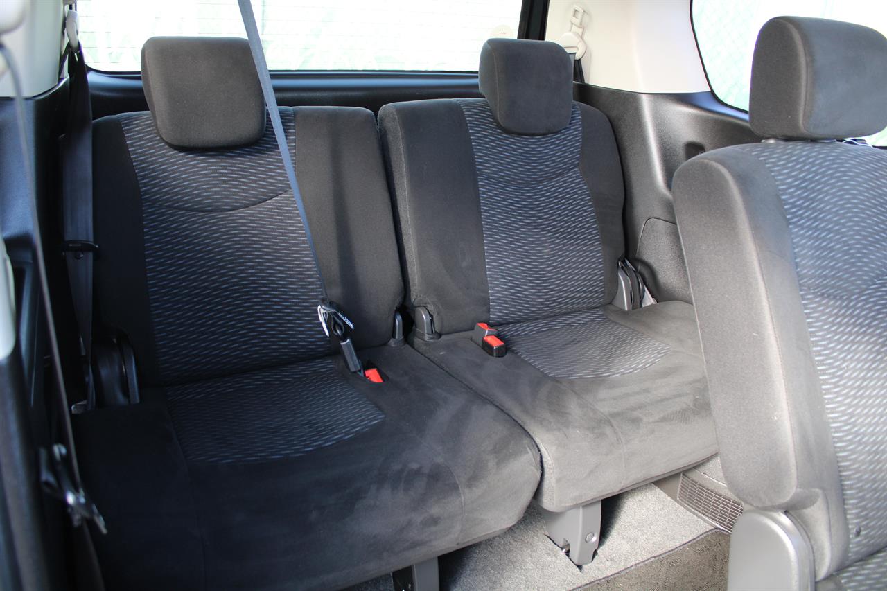 2013 Nissan Serena