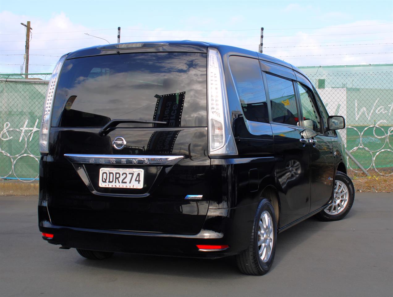 2013 Nissan Serena