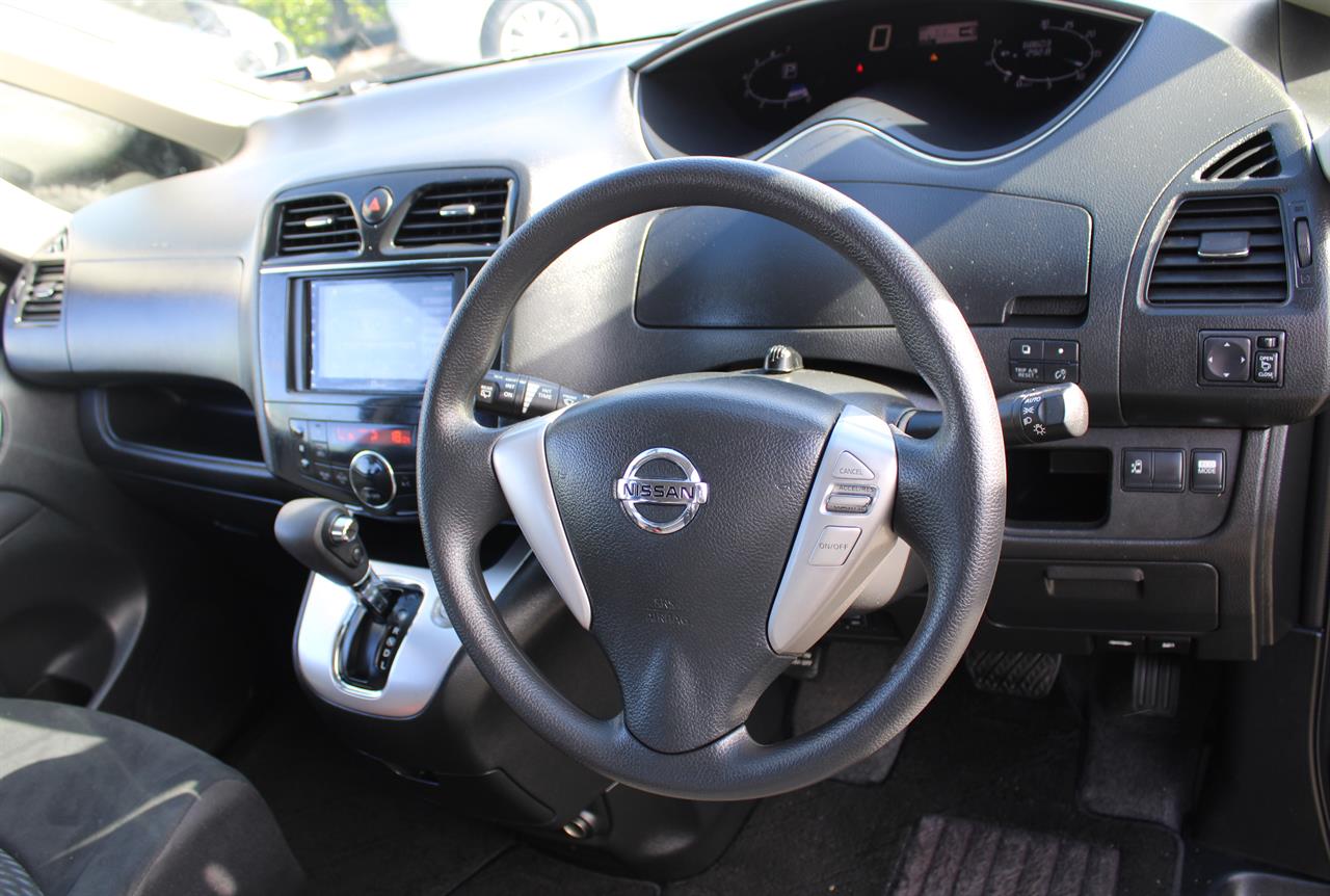 2013 Nissan Serena