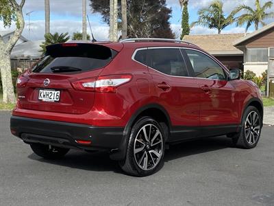 2017 Nissan QASHQAI - Thumbnail