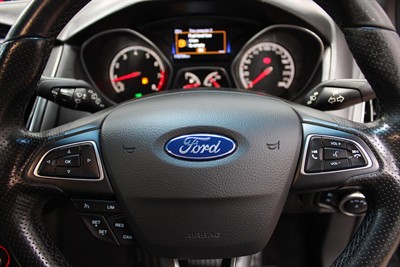 2016 Ford Focus - Thumbnail