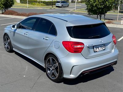 2013 Mercedes-Benz A250 - Thumbnail