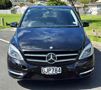 2012 Mercedes-Benz B 200 - Thumbnail