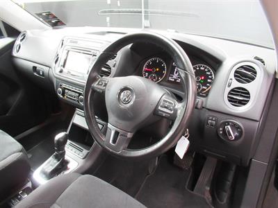 2013 Volkswagen TIGUAN - Thumbnail