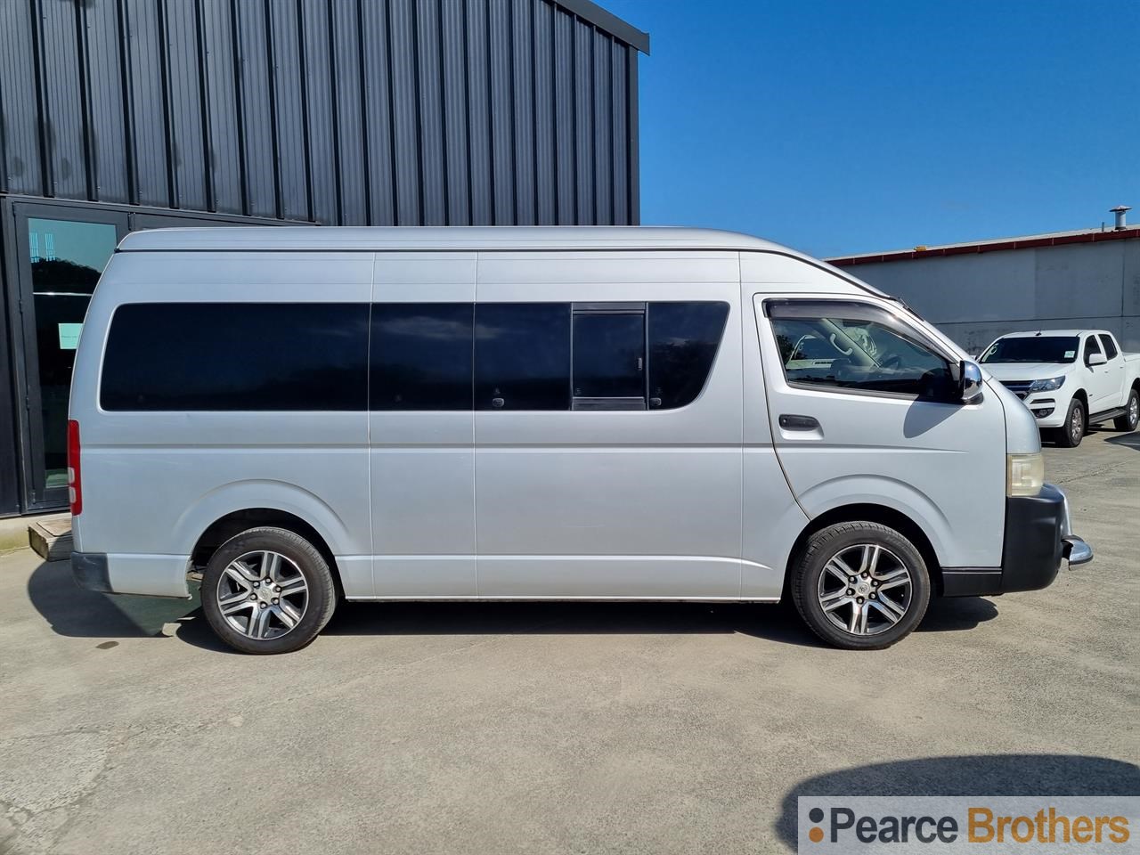 2006 Toyota Hiace