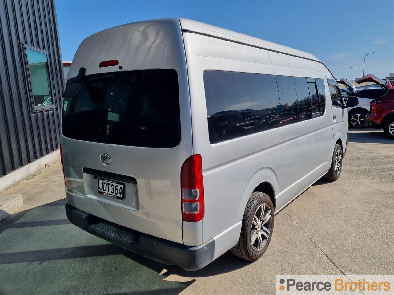 2006 Toyota Hiace