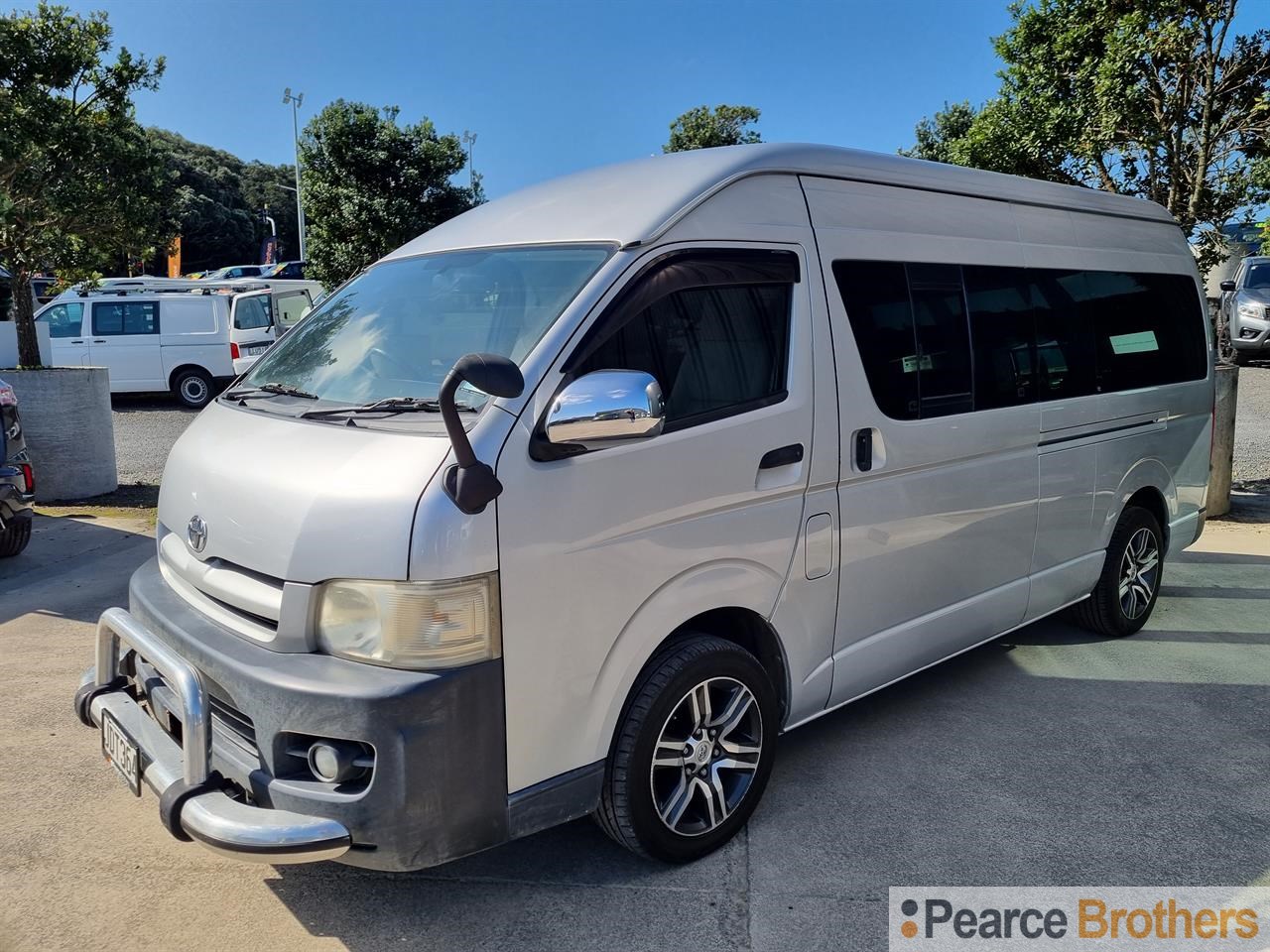 2006 Toyota Hiace