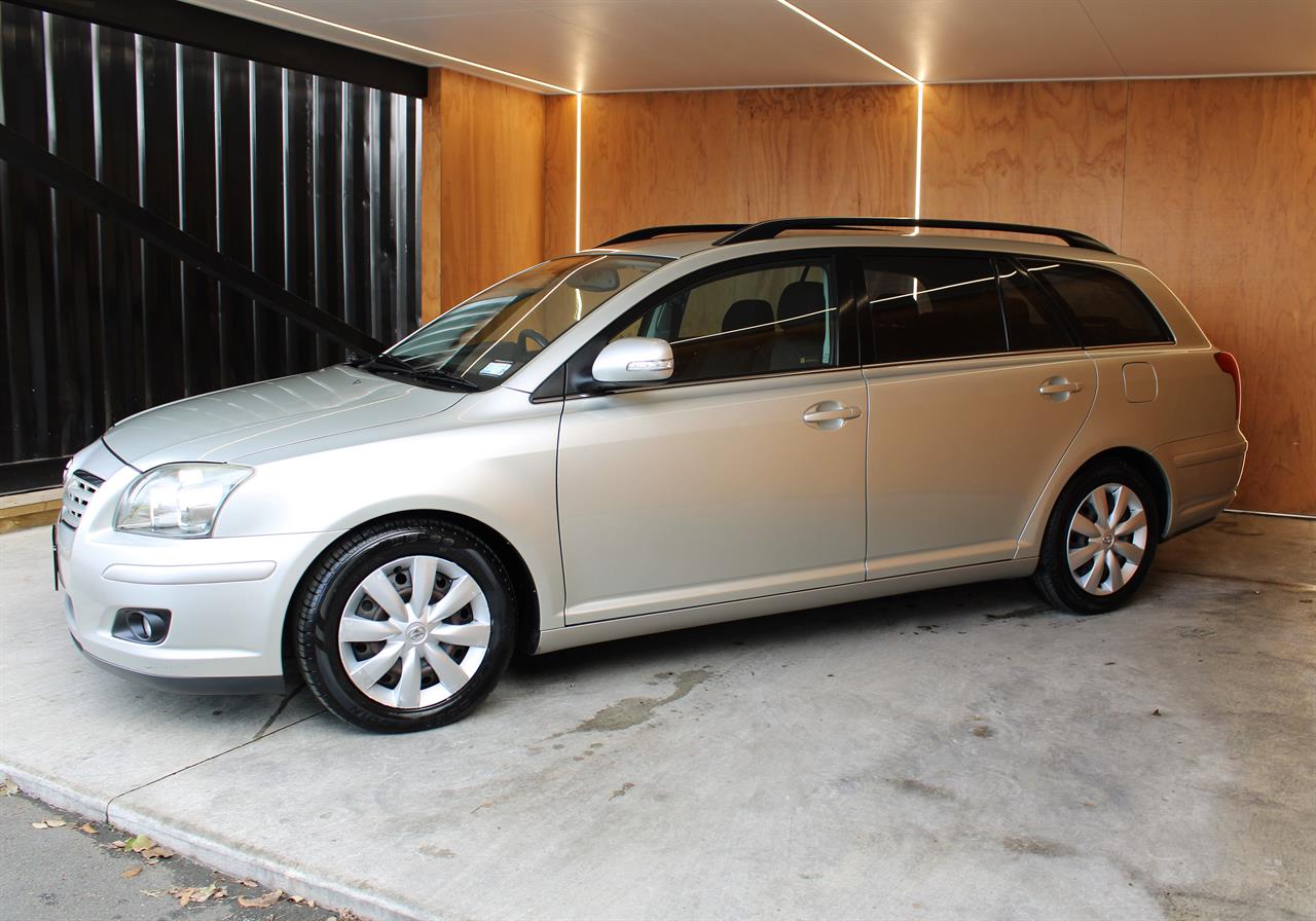 2009 Toyota AVENSIS